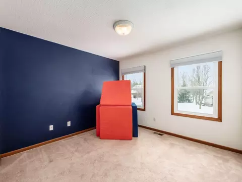 Bedroom - 974 Wake Dr, Westerville, OH 43082 photo 9 of 10