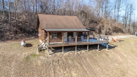 603 Fairgreens Rd, Jackson, OH 45640 photo 3