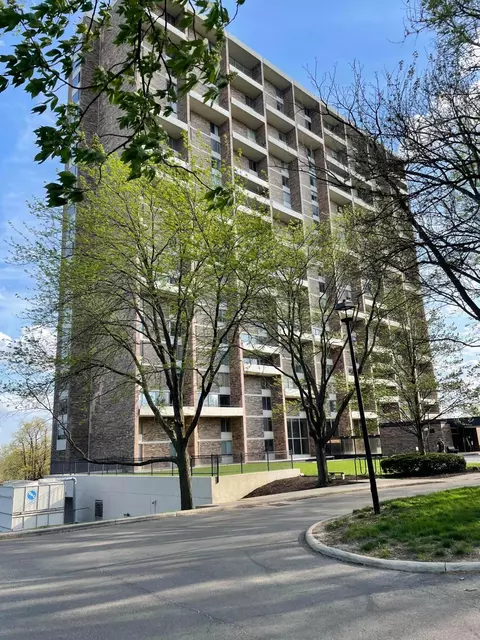 1000 Urlin Ave #1402, Columbus, OH 43212