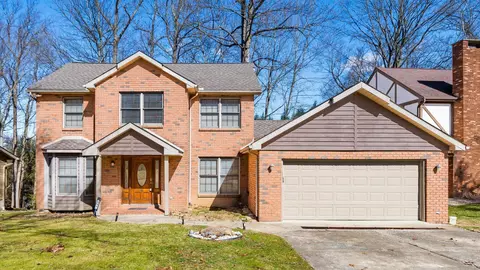 901 Southeast Ct, Zanesville, OH 43701