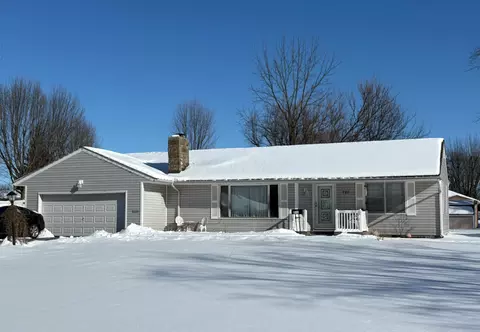 720 Forest Lawn Dr, Marion, OH 43302