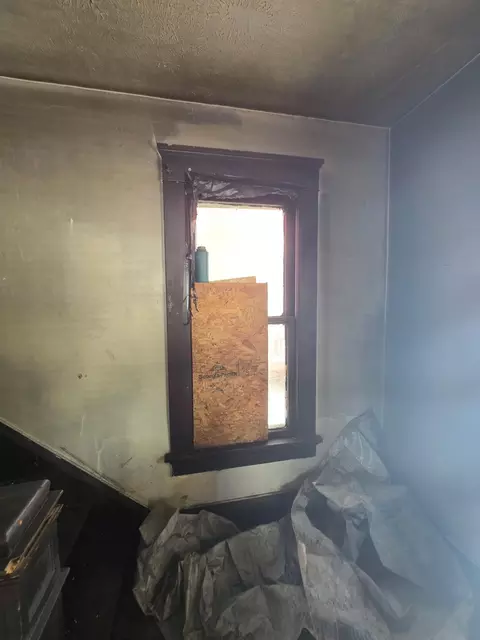 Entry Way - 1161 Spring Ave NE, Canton, OH 44704 photo 6 of 6