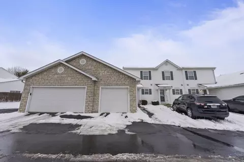 6682 Lagrange Dr #48B, Canal Winchester, OH 43110