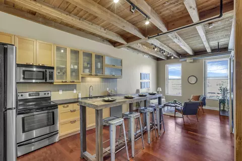 150 E Main St #605, Columbus, OH 43215