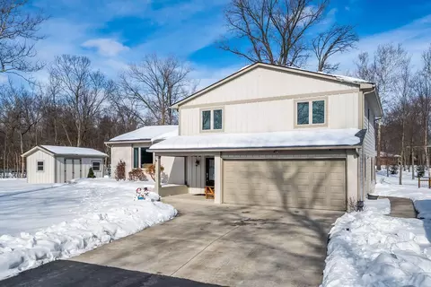 Exterior - 8176 Kennedy Rd, Blacklick, OH 43004 photo 5 of 21