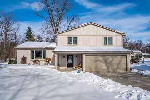 Exterior - 8176 Kennedy Rd, Blacklick, OH 43004 photo 4 of 21