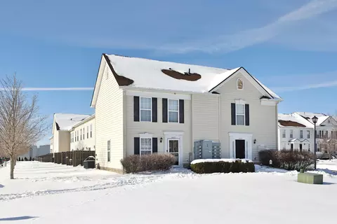 6423 Blue Knoll Dr #49, Canal Winchester, OH 43110