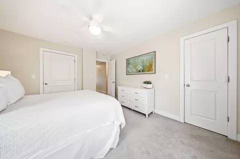 Bedroom - 161 E 4th Ave, Columbus, OH 43201 photo 2 of 2
