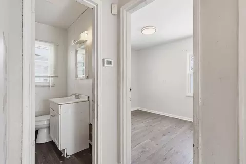 Entry Way - 822 S Ruby Ave, Columbus, OH 43227 photo 2 of 2