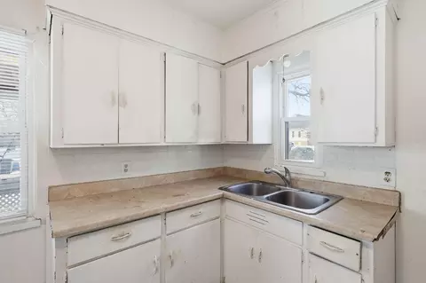 Kitchen - 822 S Ruby Ave, Columbus, OH 43227 photo 3 of 3