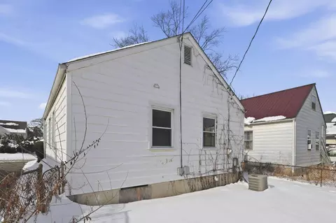 Exterior - 822 S Ruby Ave, Columbus, OH 43227 photo 10 of 13