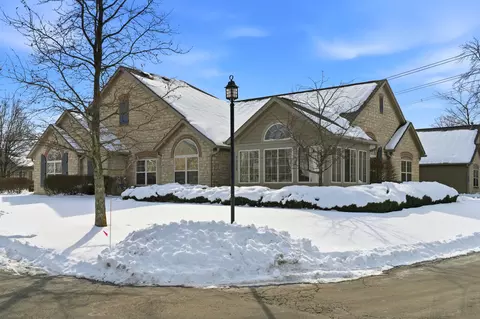 7336 Falls View Cir, Delaware, OH 43015