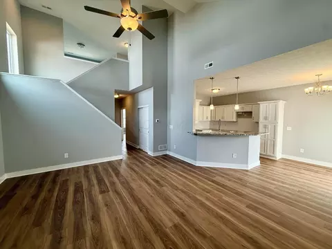 1984 Jamesburg St, Newark, OH 43055