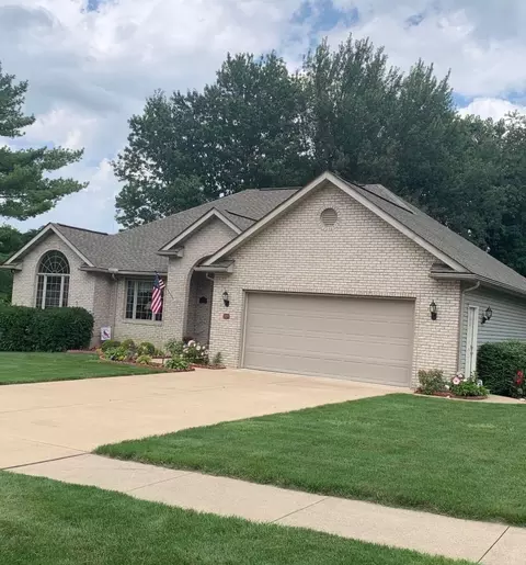 18 Woodlake Trl, Mount Vernon, OH 43050