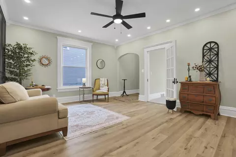 Living - 233 E 6th Ave, Lancaster, OH 43130 photo 1 of 3