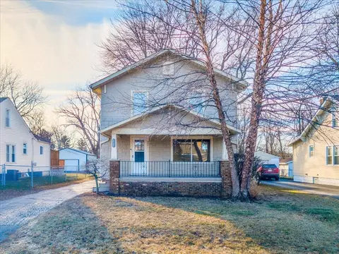 2471 Valleyview Dr, Columbus, OH 43204