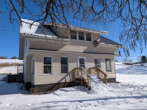 47 Main St, Amesville, OH 45711