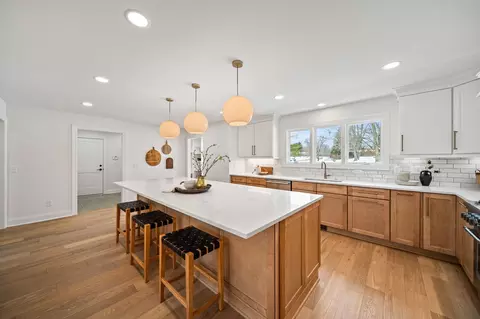 Kitchen - 5195 River Forest Rd, Dublin, OH 43017 photo 2 of 12