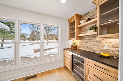 Kitchen - 5195 River Forest Rd, Dublin, OH 43017 photo 9 of 12