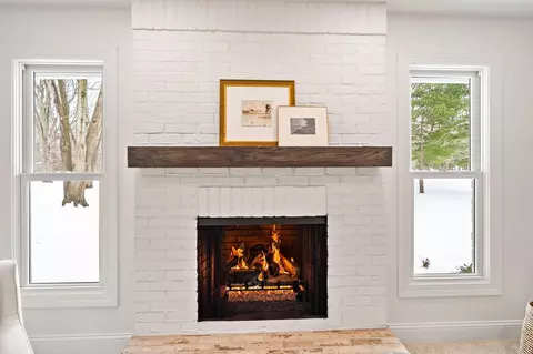 Living - 5195 River Forest Rd, Dublin, OH 43017 photo 2 of 4