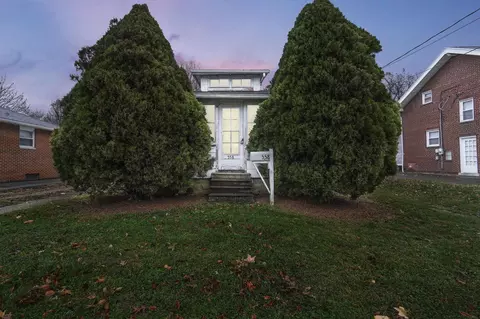 558 Maplewood Ave, Columbus, OH 43213