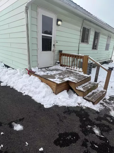 Exterior - 336 Cedarcrest Ave, Newark, OH 43055 photo 5 of 8