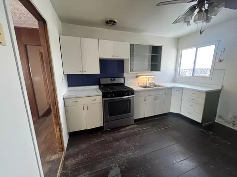Kitchen - 336 Cedarcrest Ave, Newark, OH 43055 photo 1 of 5