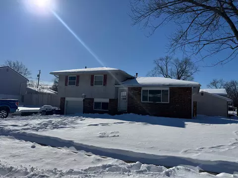3391 Dahlgreen Dr, Westerville, OH 43081