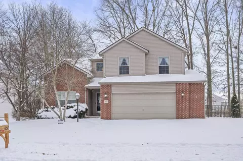 657 Norfolk Sq S, Pickerington, OH 43147