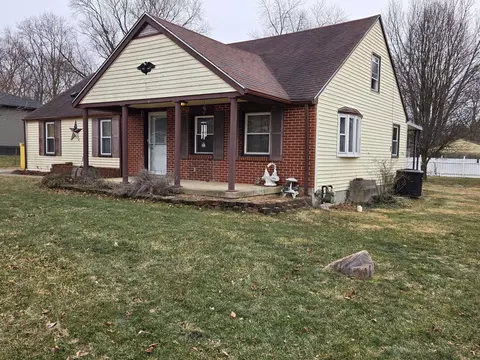624 Little Meadow Dr, Dayton, OH 45404