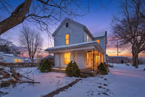 104 S Pierce Ave, Lancaster, OH 43130