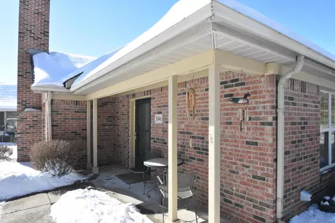 3146 Pine Manor Blvd, Grove City, OH 43123