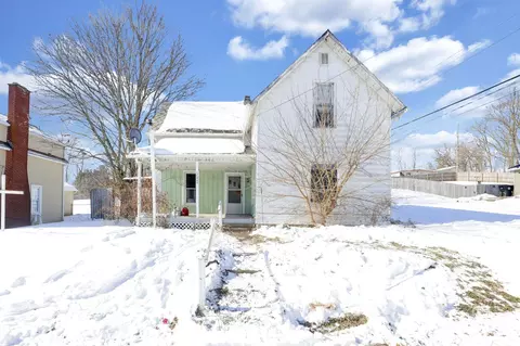 12449 Mary St, Howard, OH 43028