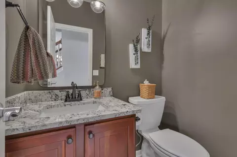 Bath - 6949 Kellogg Dr, Powell, OH 43065 photo 1 of 10
