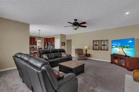 Living - 6949 Kellogg Dr, Powell, OH 43065 photo 2 of 4