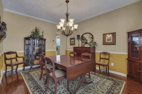 Dining - 6949 Kellogg Dr, Powell, OH 43065 photo 1 of 4