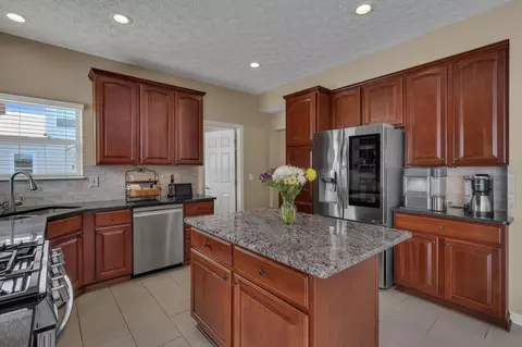 Kitchen - 6949 Kellogg Dr, Powell, OH 43065 photo 2 of 6