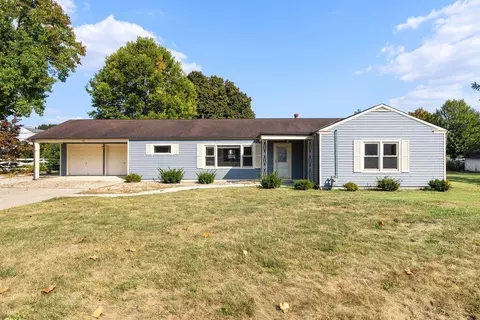 127 Collins Ct, Circleville, OH 43113 photo 2