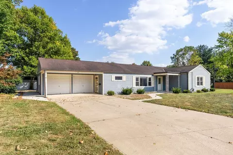127 Collins Ct, Circleville, OH 43113