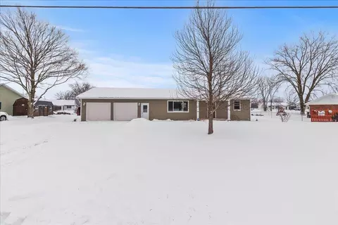 1053 Miller St, De Graff, OH 43318