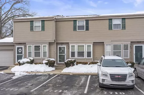 7712 Barkwood Dr #3B, Worthington, OH 43085