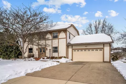 1566 Lorraine Ave, Columbus, OH 43235