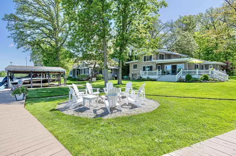 9691 Lake Breeze Dr, Belle Center, OH 43310