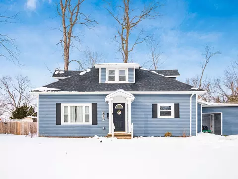 818 W 8th St, Marysville, OH 43040