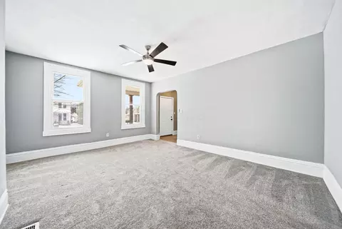 Living - 378 E Franklin St, Circleville, OH 43113 photo 2 of 4