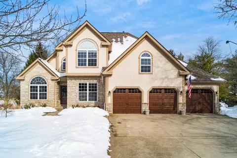 7487 Balfoure Cir, Dublin, OH 43017