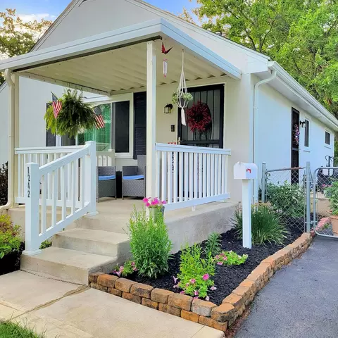1242 Acton Rd, Columbus, OH 43224