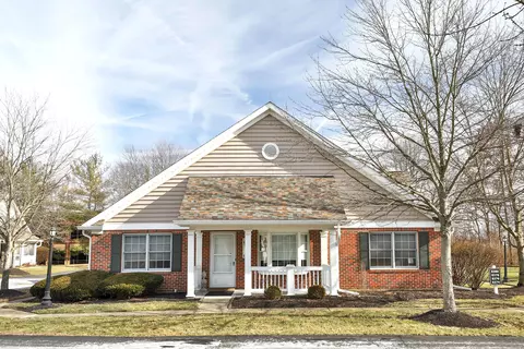 8380 Orchard Knoll Ln, Columbus, OH 43235