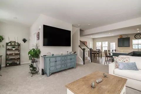 Entry Way - 323 Via Condotti, Delaware, OH 43015 photo 1 of 2