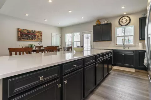 Kitchen - 323 Via Condotti, Delaware, OH 43015 photo 3 of 5